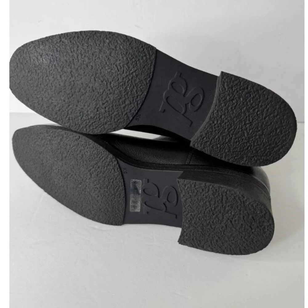 NWOT Paul Green Black Sunny Chelsea Slip on Ankle‎ Boots